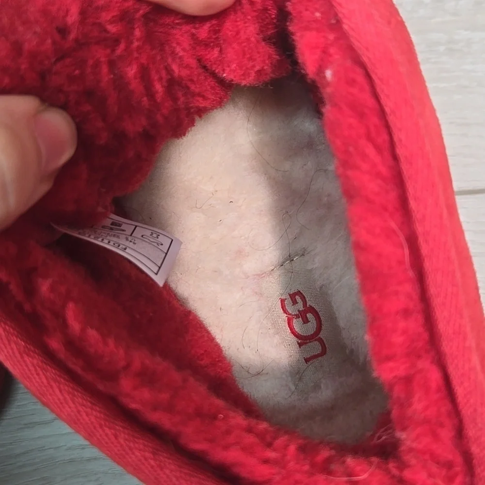 UGG Australia Mens Neumel 3236 Ankle Red Suede Sheepskin Boots Sz 8
